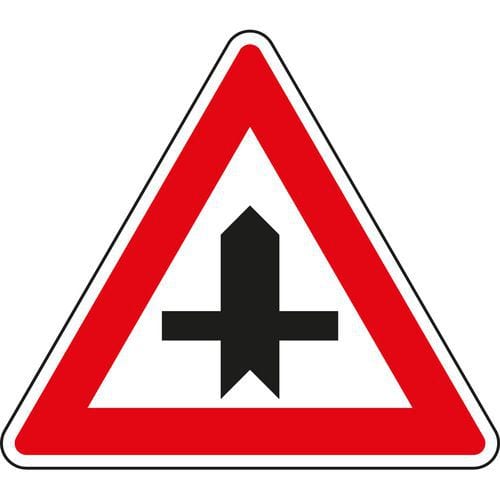 Dopravní značka Křižovatka s vedlejší pozemní komunikací (P1)