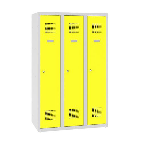 Snížené školní šatní skříně, 3 sloupce, 300 mm, cylindrický zámek