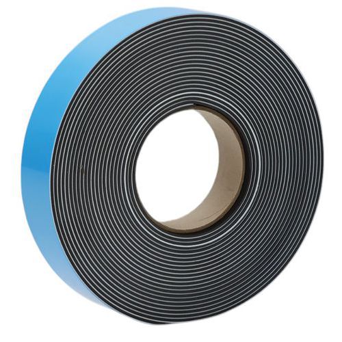 Lepicí magnetický pásek Manutan Expert, 40 mm x 10 m Lepicí magnetický pásek Manutan Expert, 40 mm x 10 m