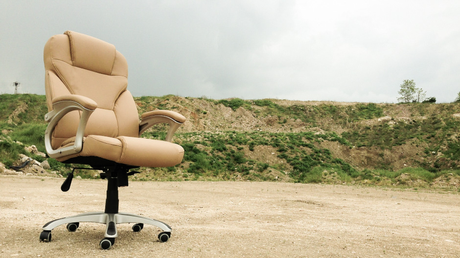 Jak vybrat kancelářskou židli, aby dlouho vydržela a byla pro zaměstnance pohodlná