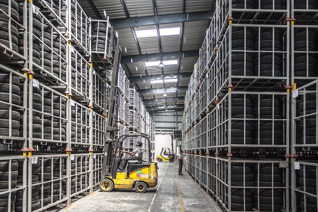 Chytré skladování: budoucnost automatizovaných logistických skladů