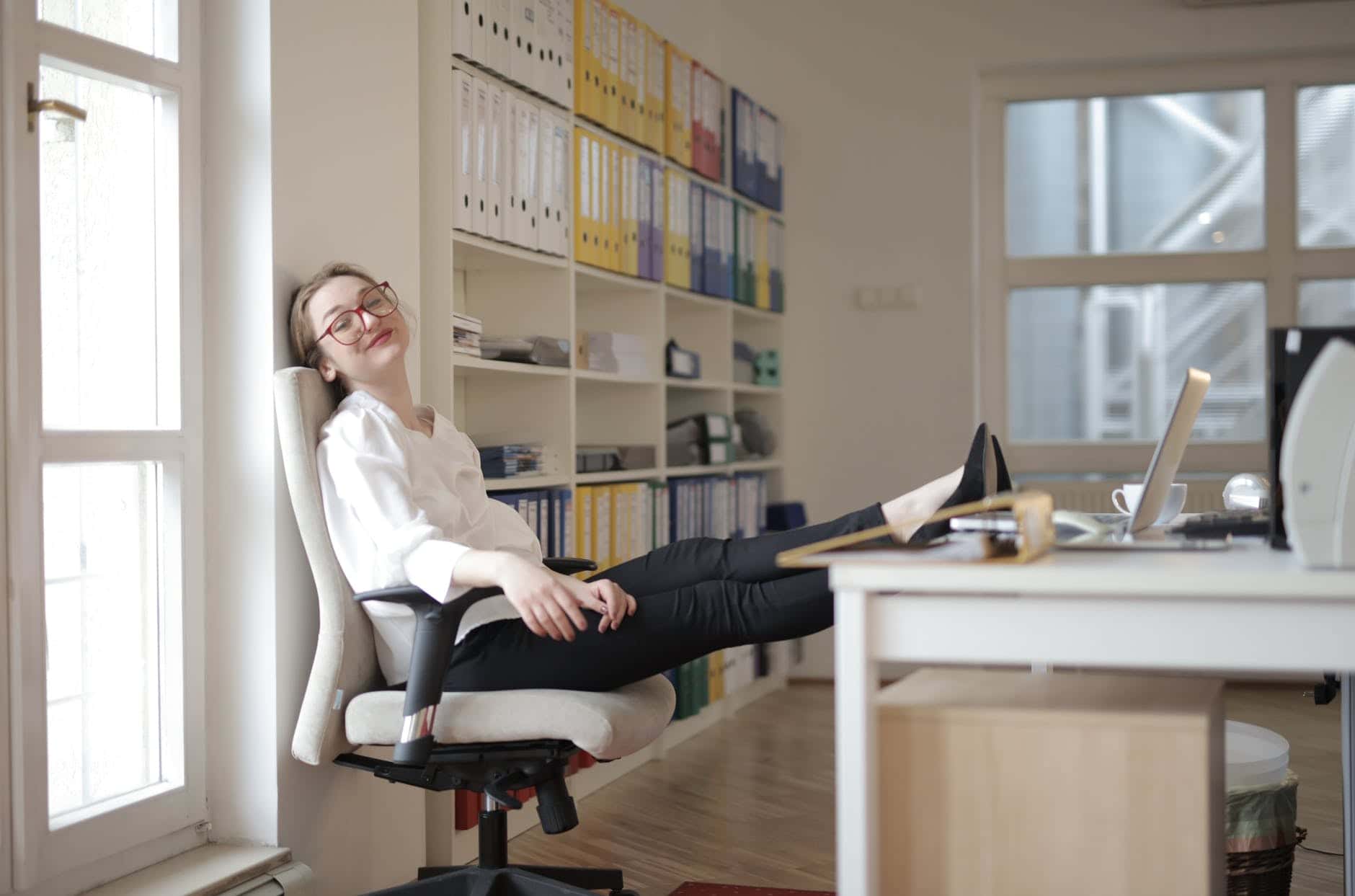 Příslušenství ke kancelářské židli, které ocení zaměstnanec i podlaha