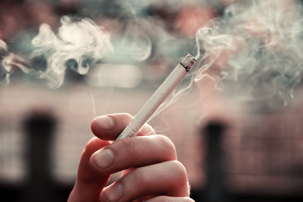 Kouření na pracovišti: můžete ho úplně zakázat